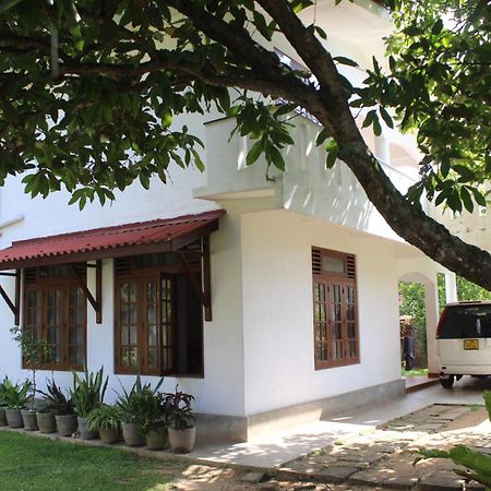 Ferienwohnung The Dalawella Porch House Galle Exterior foto