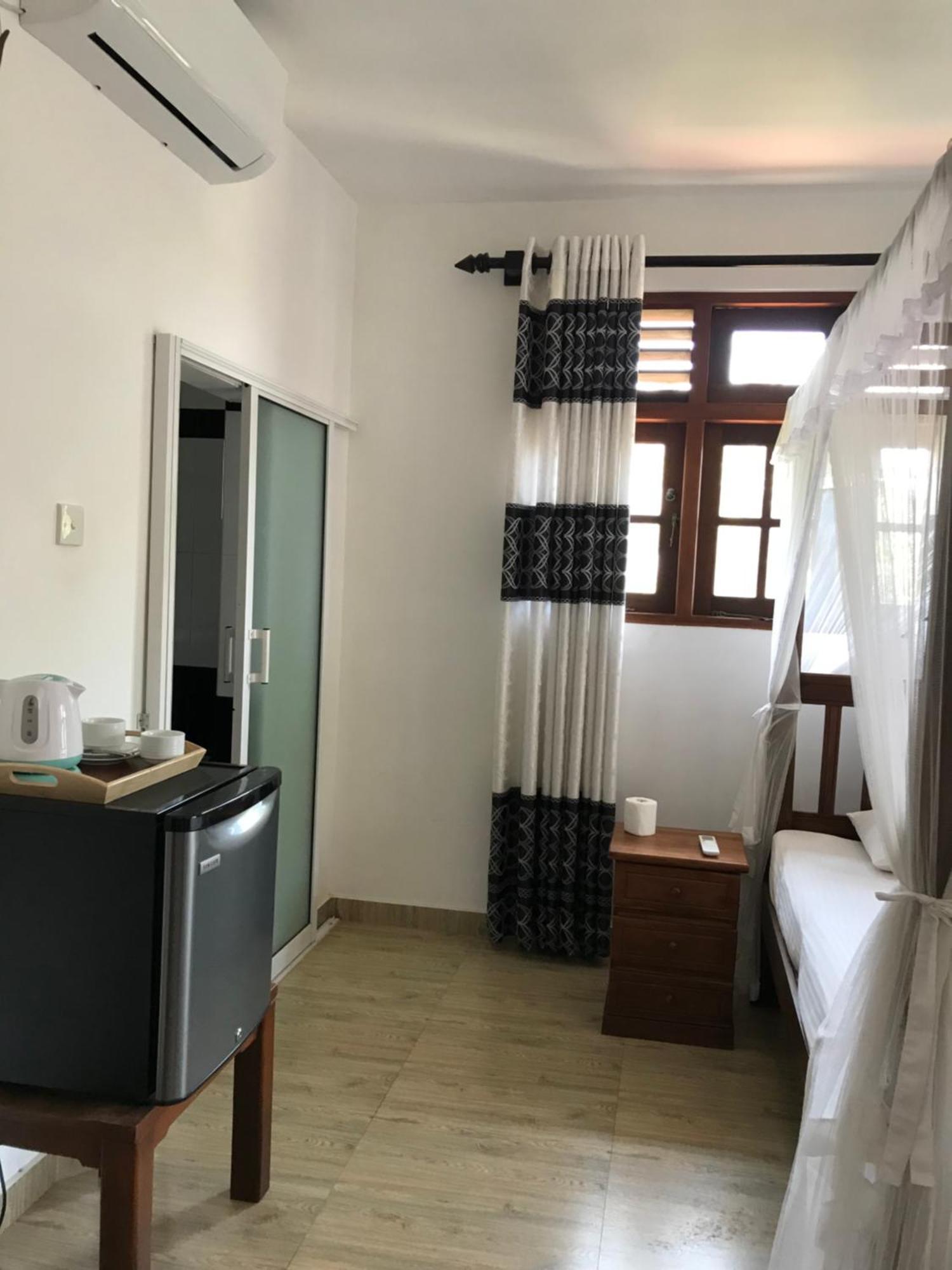 Ferienwohnung The Dalawella Porch House Galle Exterior foto