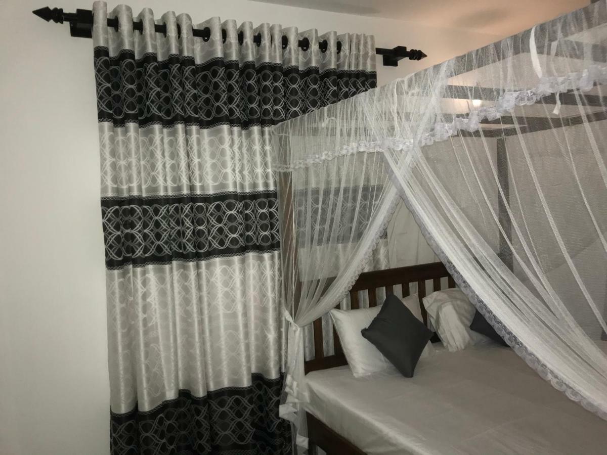 Ferienwohnung The Dalawella Porch House Galle Exterior foto